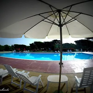 https://camping-village-sena-arrubia.in-sardinia.net
